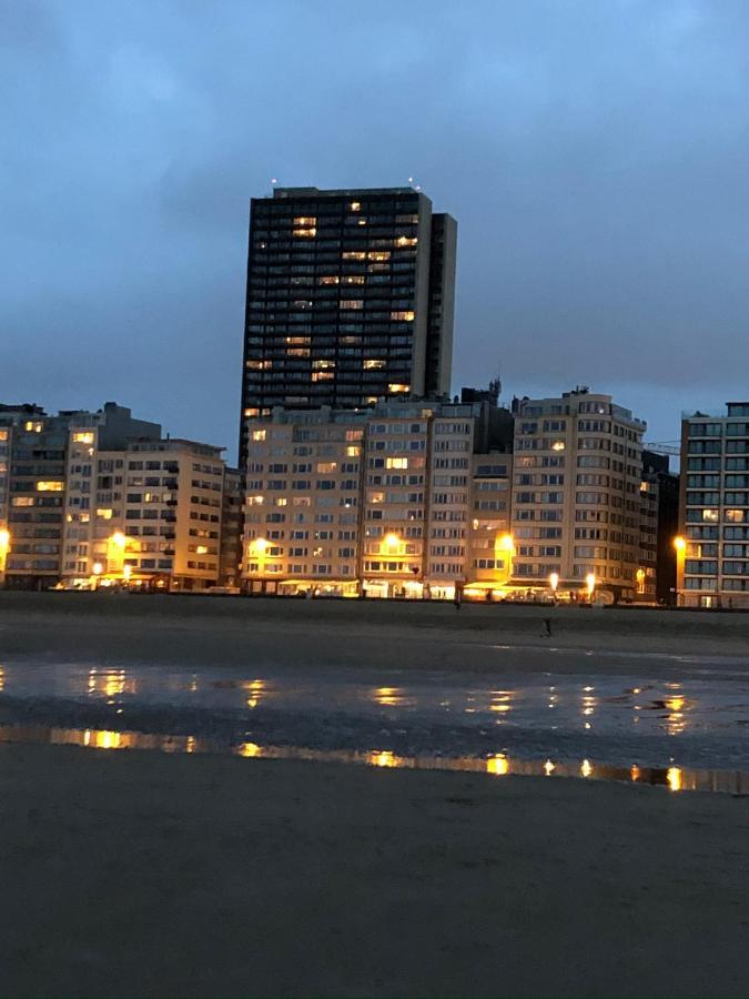 Ma Mere Beach Condo Oostende Buitenkant foto